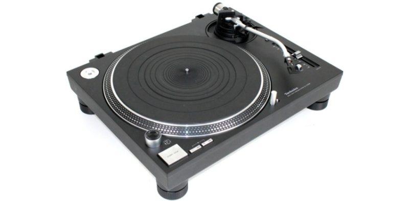 8 Vinilovye Proigryvateli Technics SL 1210GR